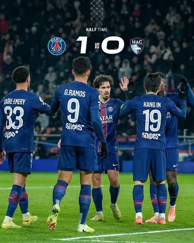 [ligue1.review] '이강인 리그 1호골 폭발→55분 출전' PSG, 르 아브르에 3-0 완승...1위 도약