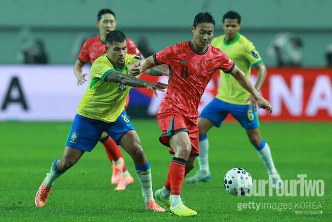 홍명보호 0-5로 만들더니 또 한 건 했다...맨시티 충격패 안기고 펩 감독 언쟁 포착→