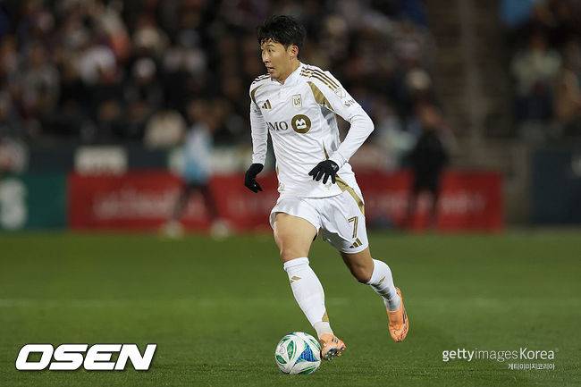 “쌍둥이가 있는 게 틀림없다” LAFC, 손흥민의 존재감에 단체로 충격... “카메라 꺼져도 손흥민은 완벽했다”