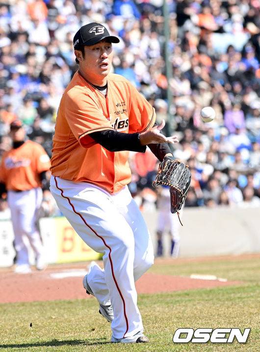 “어떻게 잊을 수 있을까” 한화 떠나는 장민재, 17년의 진심 담아 마지막 인사