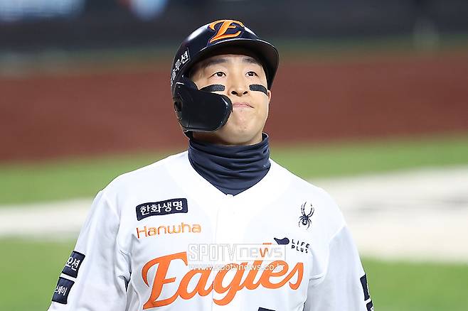 100억 FA 거포 날벼락? 98억→64억 대접 받았던 KBO 안타왕, 이번엔 어디로 가야 하나