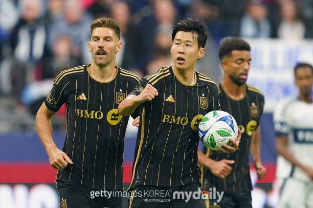 'MLS PO 탈락, 손흥민과 동행 마감' LAFC 감독