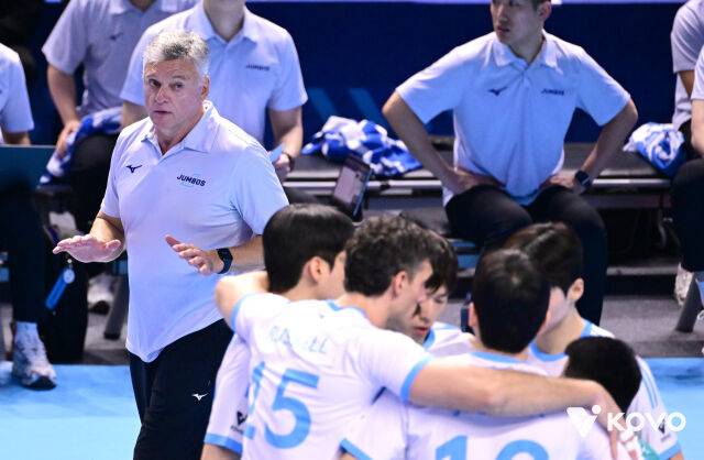 사과하다가 네트터치한 김규민, 해외서도 “기상천외한 에피소드”...수장도 “SNS서 봤다”