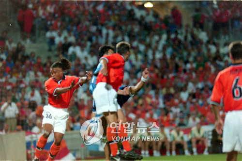 韓 축구 '5-0 대패' 치욕 이번엔 씻을까, 한국·네덜란드·스웨덴·파라과이 죽음의 조?…월드컵 '최악 조편성' 시뮬레이션 나왔다