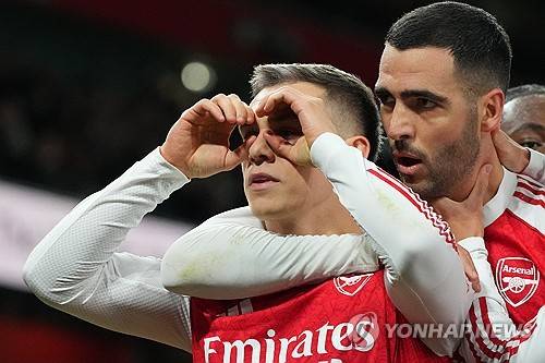 '골골골골골골골골' 손흥민 없으니 오합지졸 '와장창'…토트넘, 하이재킹 당한 NO.10에 해트트릭 '대치욕'→'북런던 더비' 아스널 원정 1-4 참패