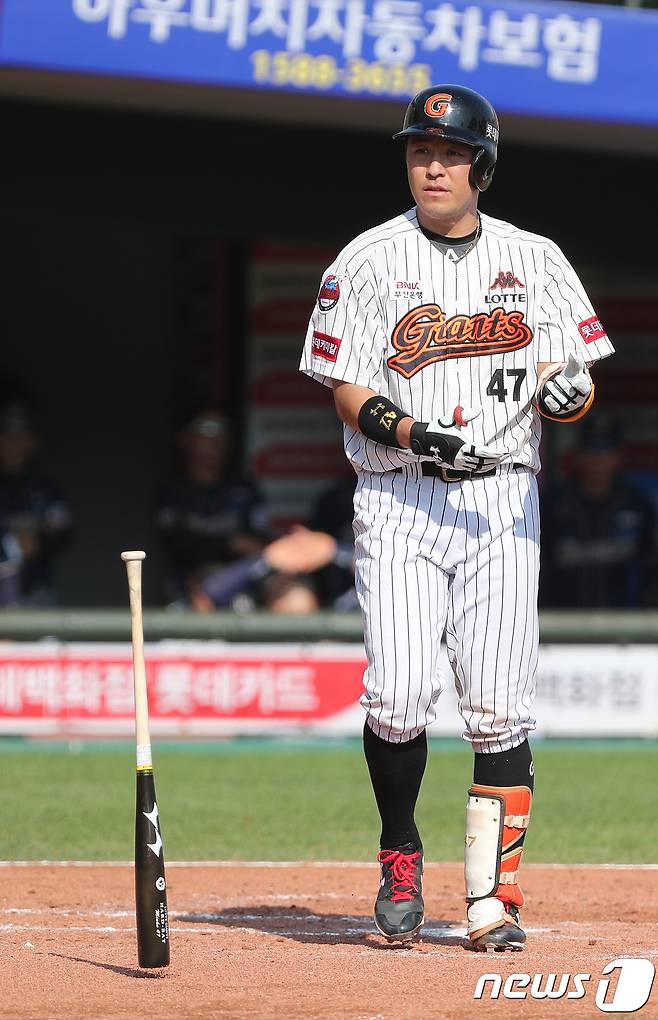 FA 영입에 지갑 닫고 담 쌓은 롯데…강민호·손아섭 복귀 없다