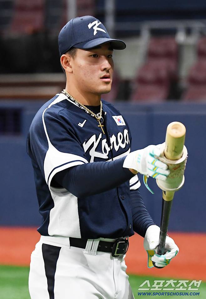 '압도적' 안현민, 110표 독식 신인왕 영광, 강백호→소형준 계보 이었다