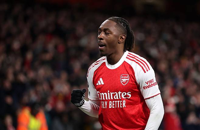 “오고 싶지 않으면 우리도 원치 않아” 단호했던 프랭크 감독 뒤늦은 후회…영입 무산된 에제, 새로운 역사 썼다 ‘북런던 더비서 최초 해트트릭’