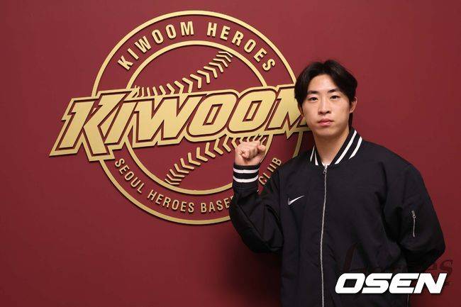 ‘1군 콜업 無’ 한화에서 외면받은 27살 영건, 이적하니 모두가 축하했다 “기회 많을거라 생각 안해, 절실히 노력하겠다” [오!쎈 고척]