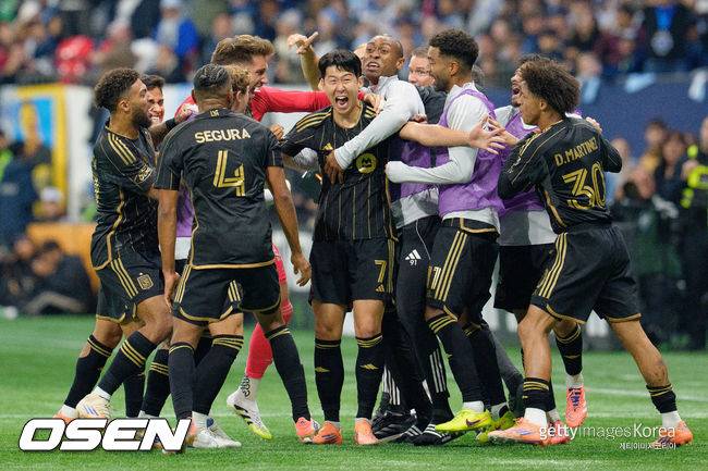 2골 넣은 손흥민을 향해 ‘토트넘 드립’ 조롱?… 加 기자의 수준 미달 발언, 우승자도 모른 채 팬심만 자극