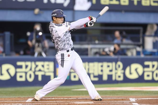 'FA 박찬호 합류'→이러면 '78억 FA+베테랑 2루수' 어떻게 되나, 사령탑