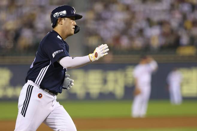 'FA 박찬호 합류'→이러면 '78억 FA+베테랑 2루수' 어떻게 되나, 사령탑