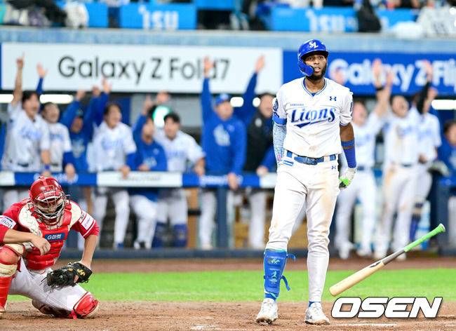 '1억→12억→24억' 연봉 인생역전인데...'50홈런 158타점' 괴력의 거포라서 저렴하게 느껴진다