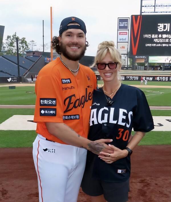 'MVP' 폰세 부인 엠마