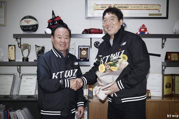 LG 김현수 작별 게시물에