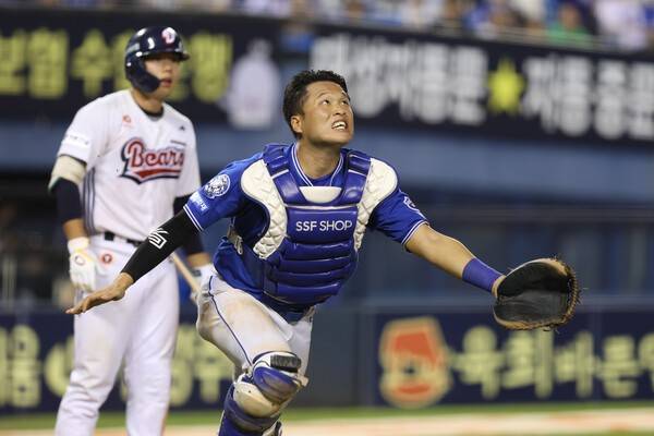 강민호 이탈 조짐? 4년 전에도 같은 말 나왔다…핵심은 '리그 최악' 백업 포수진 보강, '46억 안방마님'이 급한 불 끌까