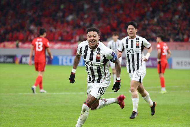 미쳤다! ‘린가드 2골1도움’ FC서울, 中슈퍼리그 3연패 상하이 하이강 3-1 격침…김기동표 ‘믿음의 선발진’ 대성공 [상하이 현장리뷰]