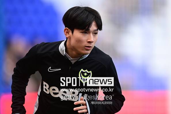 韓 축구 대절망! 충격의 3경기 7분 출전...고개 숙인 한국 최고 유망주, 에이스 모습 사라지고 주전 경쟁 원점으로