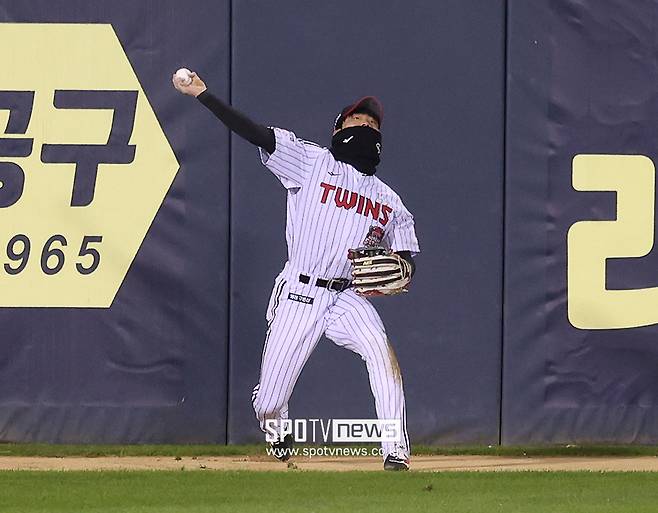 이 선수가 여기에? 염경엽 감독이 꼽은 '포스트 김현수' 1번은 당연히 '잠실 빅보이', 그럼 플랜 B는?