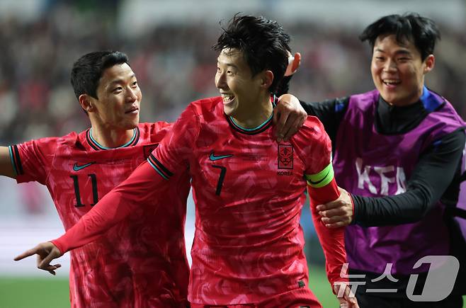 FIFA 공식발표, 홍명보호 포트2 확정…크로아티아·콜롬비아·모로코 피했다