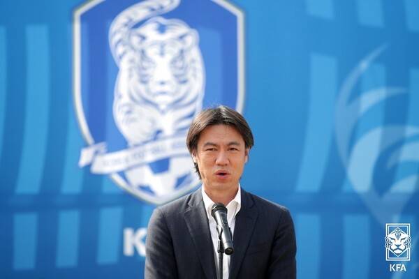 참 운도 좋은 홍명보, 일본·이란 피했다...포트2 확정된 한국, 과연 어느 조에? 12월 6일 '운명의 날' [더게이트 월드컵]