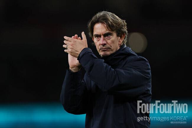 결국 ‘손흥민’ 이름 꺼낸 프랭크 감독…“토트넘 레전드 쏘니를 대신할 수준에 이르지 못했다”