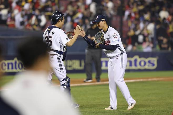 KIA, 1년차 영건 홍민규 FA 보상선수 선택…“향후 선발투수로 성장 기대” [공식발표]