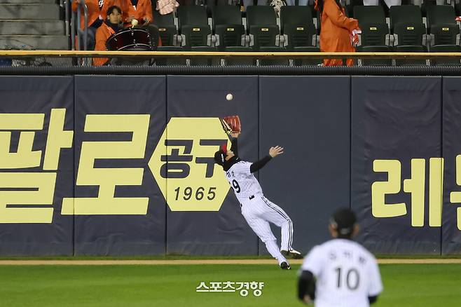 김현수 떠난 LG, 육성은 끝났다···세대교체 향한 ‘주전 오디션’의 시간