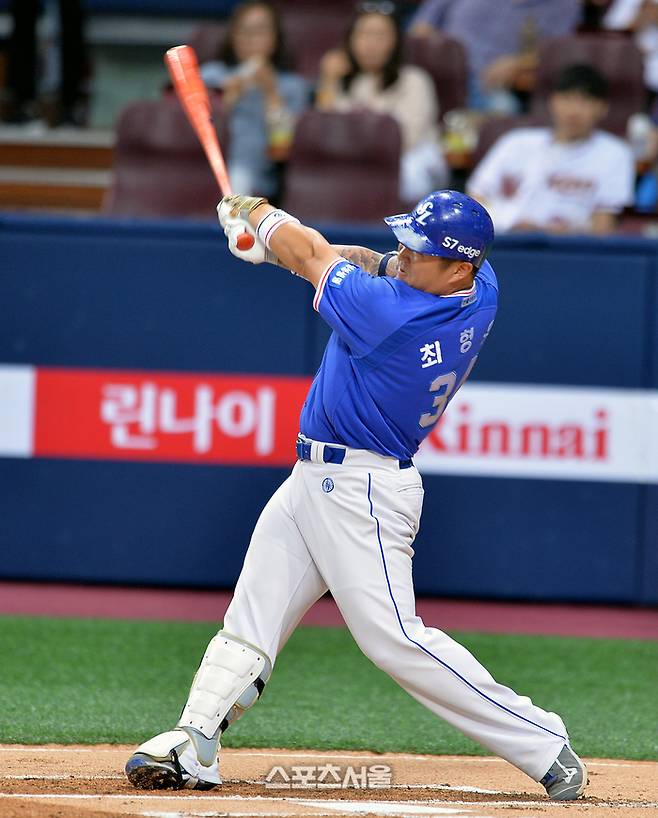 [단독] ‘화려한 귀환’ 최형우, 9년 만에 삼성 복귀 보인다…3년 30억원 규모