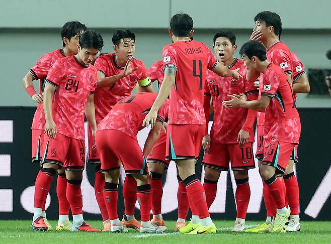 “제발 캐나다!” 韓 팬들의 절규…홍명보호, 사상 첫 포트2 호재 속 '숨은 함정' 발견→