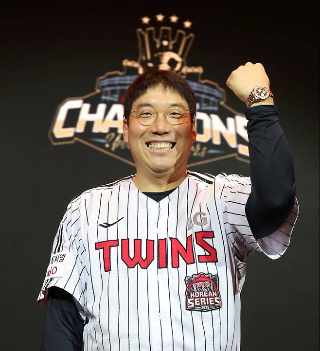 그동안 무슨 대화가 오갔길래, 김현수는 왜 LG를 떠났나 [IS 포커스]