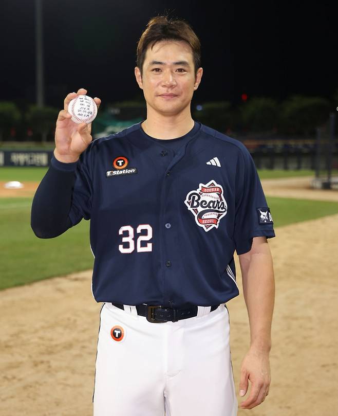 '충격' 김재환 진짜 배신인가, 두산 떠난 '미스터리 비밀' 풀렸다... 오히려 기회 왔다