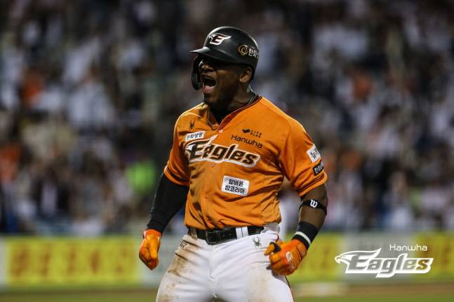 '한국 팀과 계약→방출' 페라자 미스터리, 1주일째 '깜깜 무소식' 그 이유는?