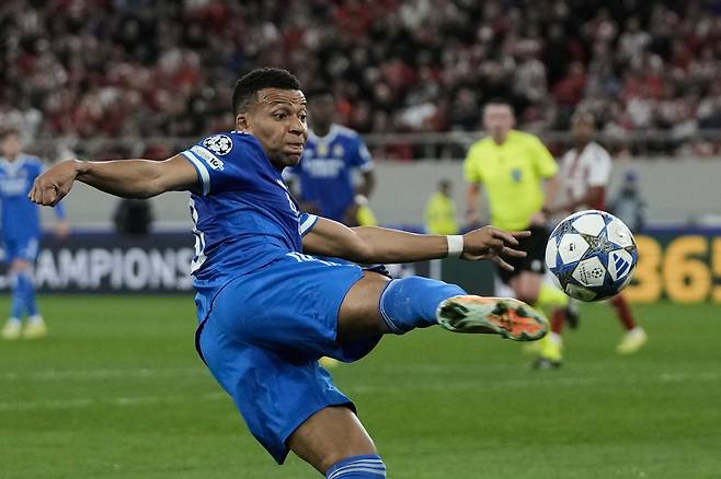 6분42초 만에 해트트릭+4골 폭격 ‘쾅쾅쾅쾅’···UCL 득점왕도 노리는 음바페, 레알 마드리드는 4-3 역전승