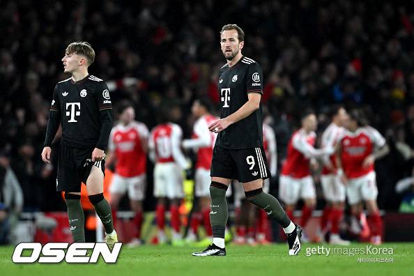 '패배 짙어지자' 투입된 '벤치 자원' 김민재... 바이에른, 아스날에 UCL 첫 패배→1위 자리 내줘