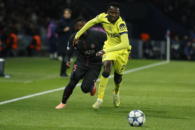 “LEE 없어선 안 될 존재” 프랑스 매체 '역대급' 호평…토트넘과 8골 난사 대혼전 역전승 '숨은 키'→