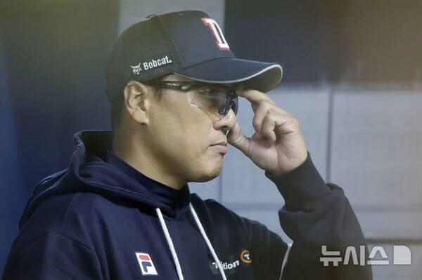 '자진 사임' 이승엽 前 두산 감독, 친정팀 향한다...NPB 요미우리 구단 '정식 타격코치' 합류