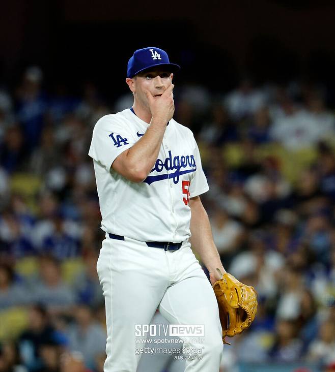 '괜히 방출했네' 다저스 큰일났다…다시 데려오려던 필승조, 다른 팀들이 노린다