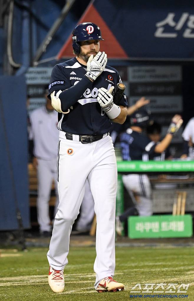그 나이스하던 '차기 주장'은, 왜 두산에 폭탄을 던졌나...풀기 힘든 외인 보류권 딜레마