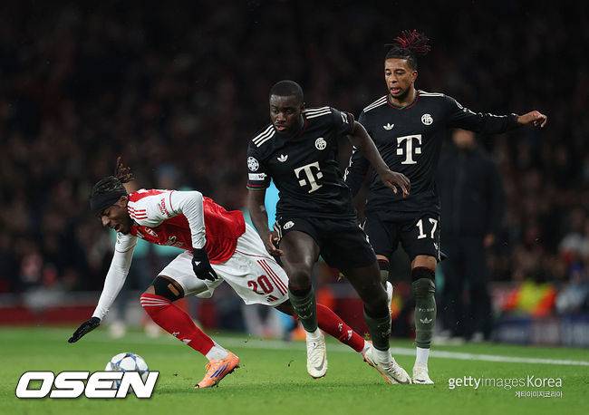 “퇴장 안 당한 게 기적” 혹평 받은 우파메카노, 김민재 선발 여론 폭등... 김민재 벤치 속 뮌헨의 쓰라린 날