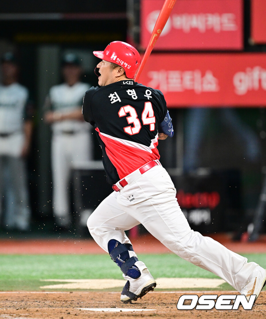 FA 거품시대, 전력약화 감수하는 'NO 오버페이'...주전 유격수 잃고 4번타자와 홀드맨도 미묘, KIA 리빌딩인가