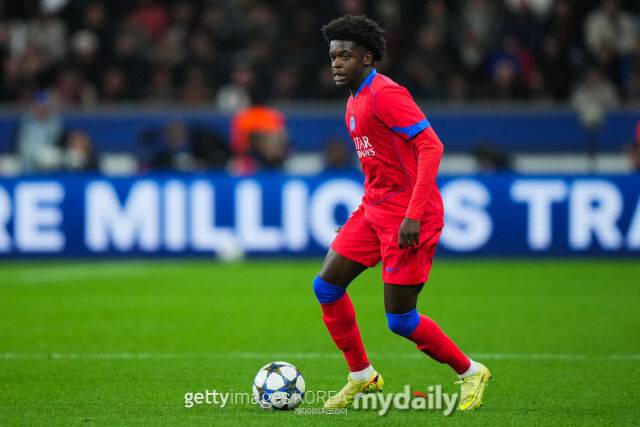 '유령처럼 사라졌다'…이강인과 교체된 후 혹평 '토트넘 상대로 고전'