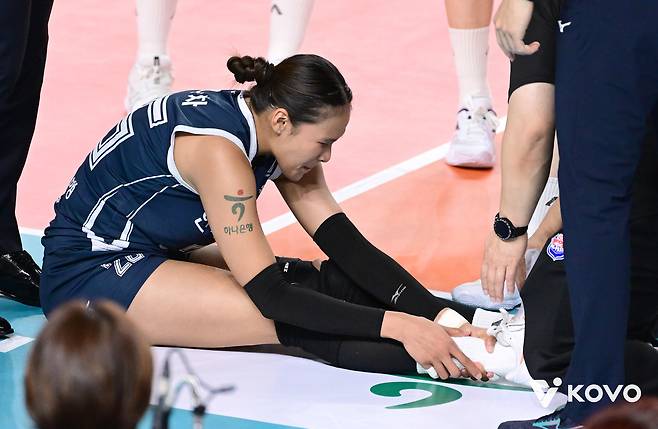 도로공사 선수단 감기 ‘진원지’ 김세인, 27일 페퍼전에선 타나차 부상 공백을 지워내며 10연승 이끈 ‘해피 바이러스’가 됐다 [남정훈의 오버 더 네트]