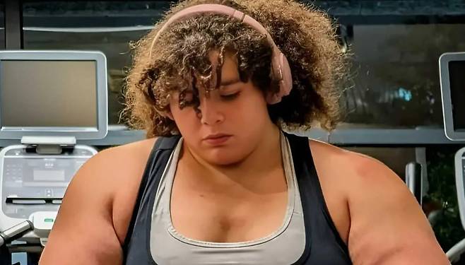 여성대회에서 우승했는데 여자가 아니었다... '충격' 트로피 박탈