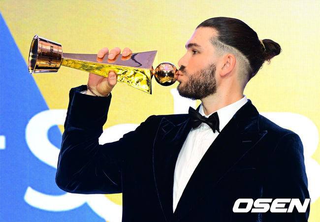 KBO 4관왕 MVP를 뭘로 보고! 현지 매체,