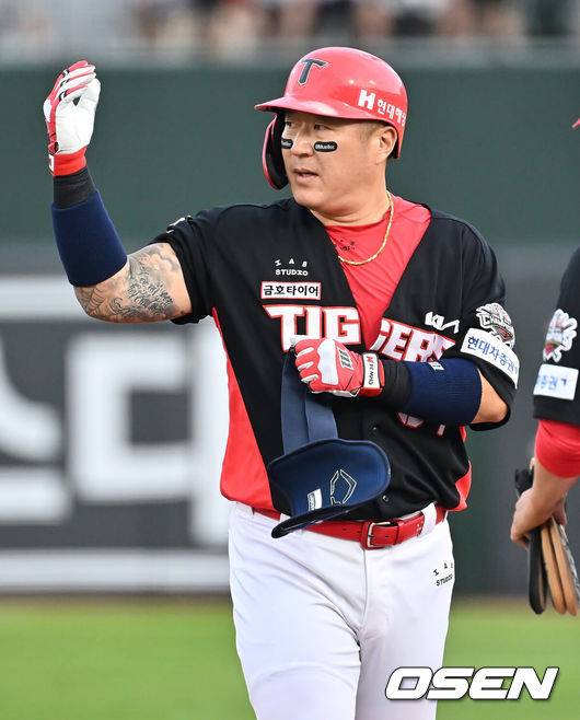 “최형우 형 계약 잘 될 것, 경쟁력 있다” 내년 43살인데 왜 FA 대박 점쳤나, 삼성? KIA? 행선지 초미의 관심사다