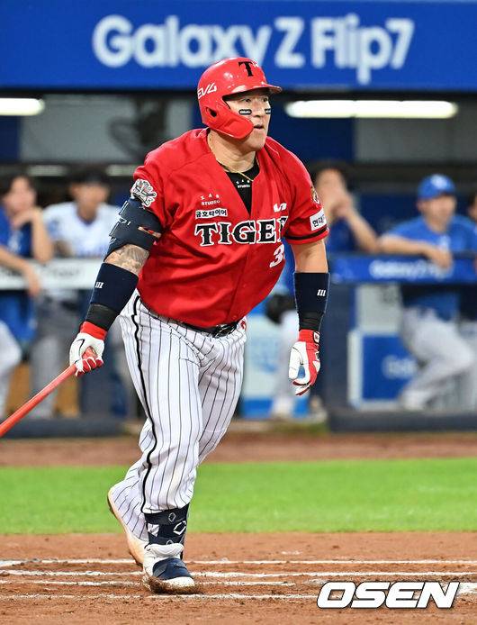 “최형우 형 계약 잘 될 것, 경쟁력 있다” 내년 43살인데 왜 FA 대박 점쳤나, 삼성? KIA? 행선지 초미의 관심사다