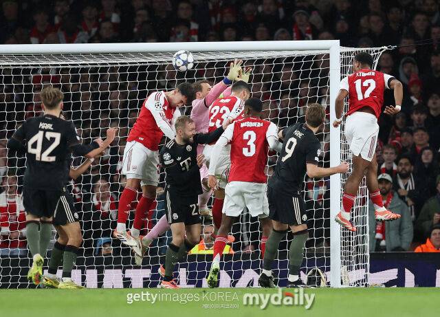 '김민재 부재' 바이에른 뮌헨의 처참한 수비…'콤파니 감독 짜증 유발, 한계 드러냈다'