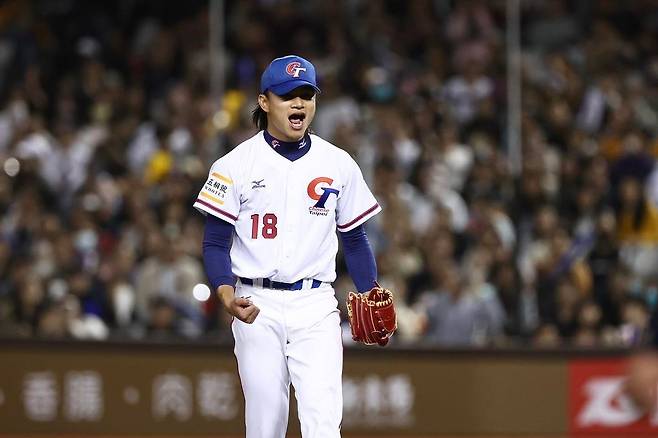 2년 전 한국 울렸던 대만 158km 파이어볼러, 日 소프트뱅크와 계약 '눈앞'