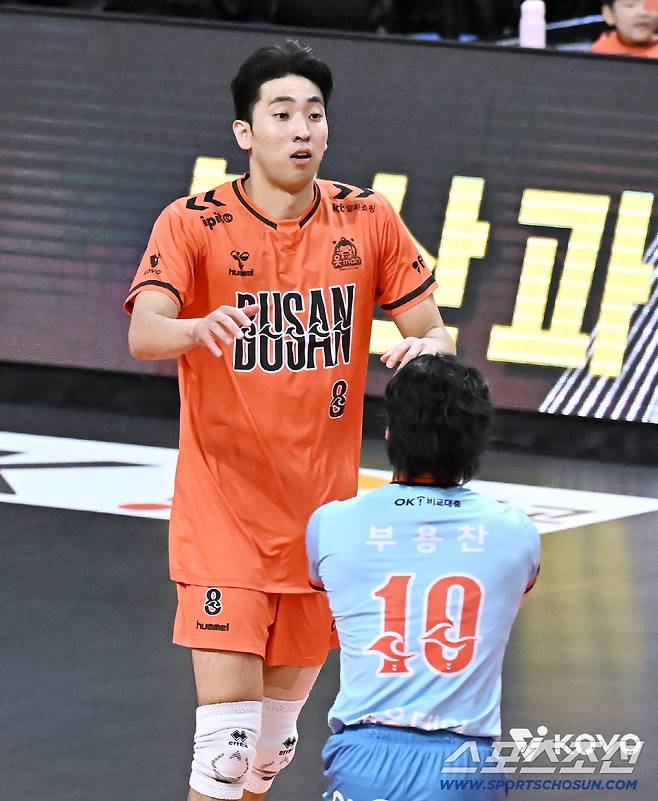 외국인보다 더 잘때리는 201cm 장신 히터의 성장기